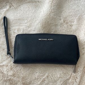 Black Michael Kors Wallet